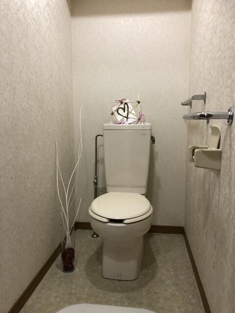 トイレ　トイレもきれいです