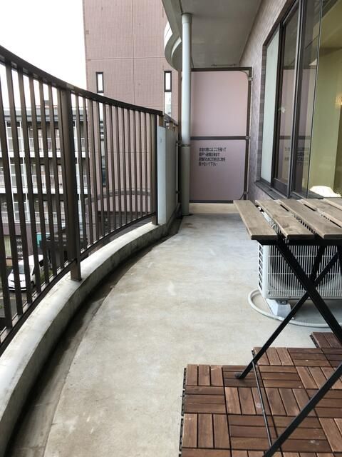 バルコニー　バルコニーがあります