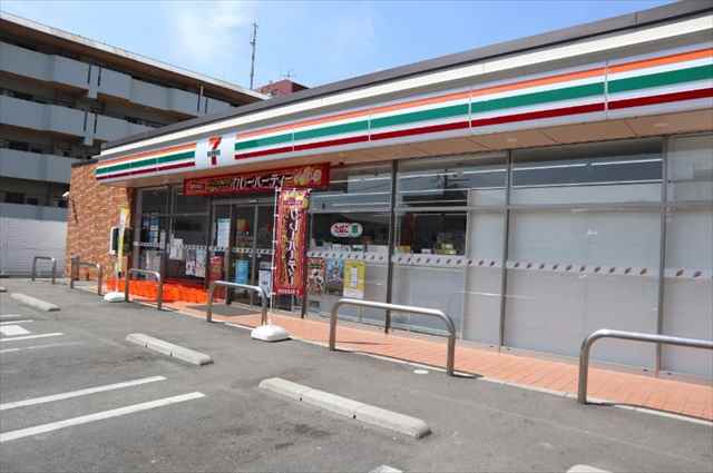 コンビニ　セブンイレブン（コンビニ）まで3484m