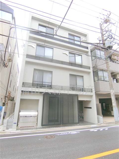 建物外観　2019年2月築　RC鉄筋コンクリート地上造4階建て1K 1