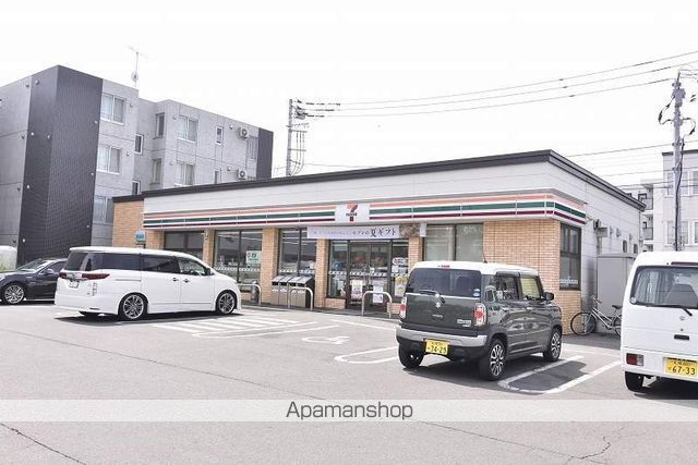 コンビニ　セブンイレブン（コンビニ）まで80m