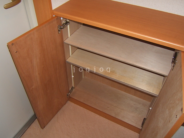 その他設備　下駄箱も広く、たっぷり収納できます♪