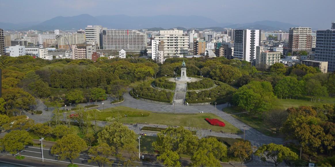公園　東公園（公園）まで830m