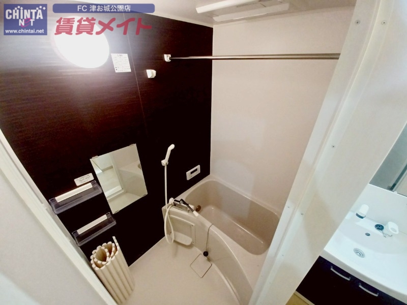 バス・シャワールーム　同物件別室画像
