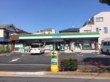 コンビニ　ファミリーマート 北小岩六丁目店（コンビニ）まで102m