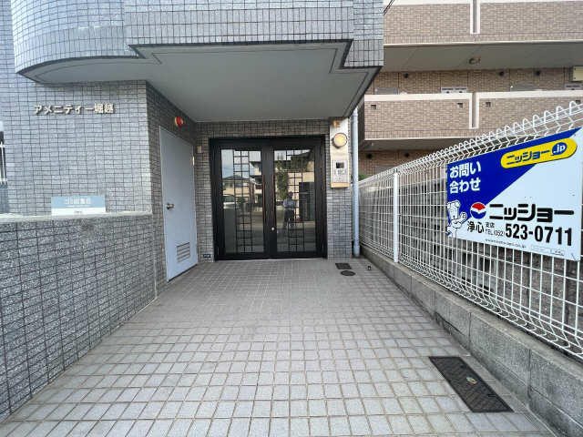 エントランス　積水ハウス施工のシャーメゾン賃貸マンションですよ