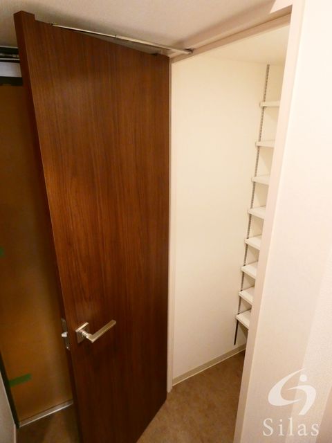 玄関　モデルルーム