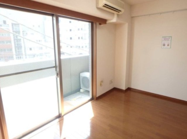 居室・リビング　※別部屋参考写真