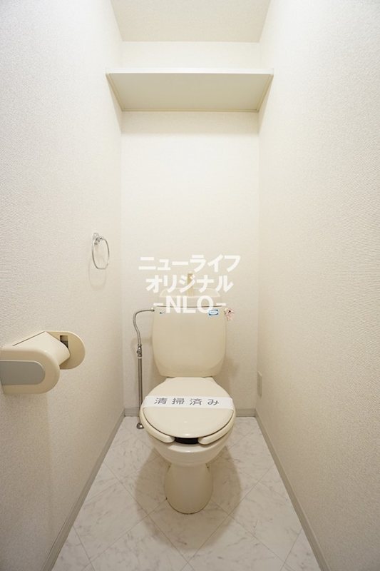 トイレ　独立したトイレ空間は清潔で快適です☆　※現況を優先致します。