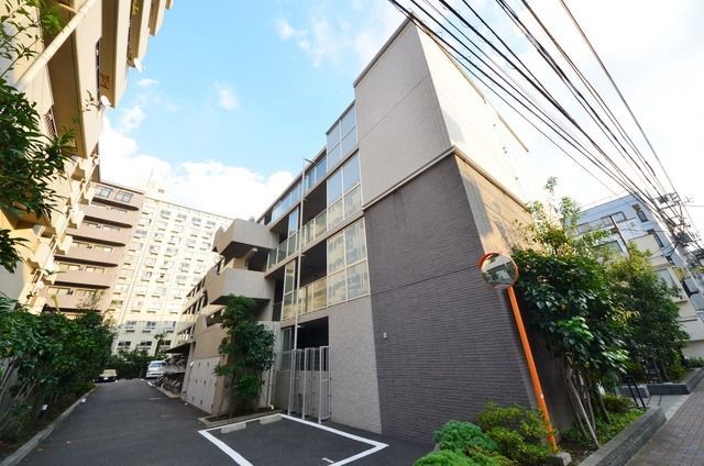 建物外観　★南向きで日当たり良好★