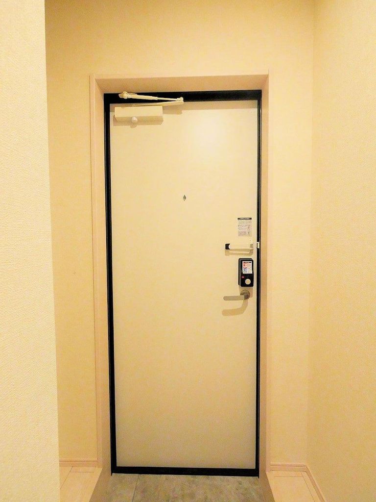 玄関　設備