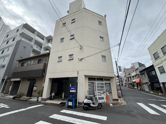 石崎ビルの外観写真