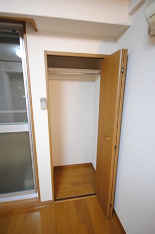 収納　お電話でお問合せのお客様を対象に初期費用割引中。