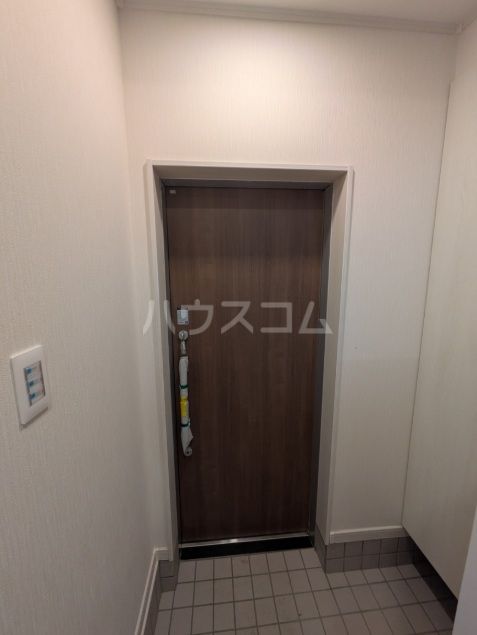 瑞江戸建の玄関写真
