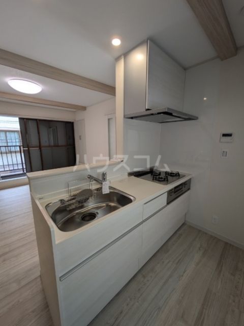瑞江戸建のキッチン写真