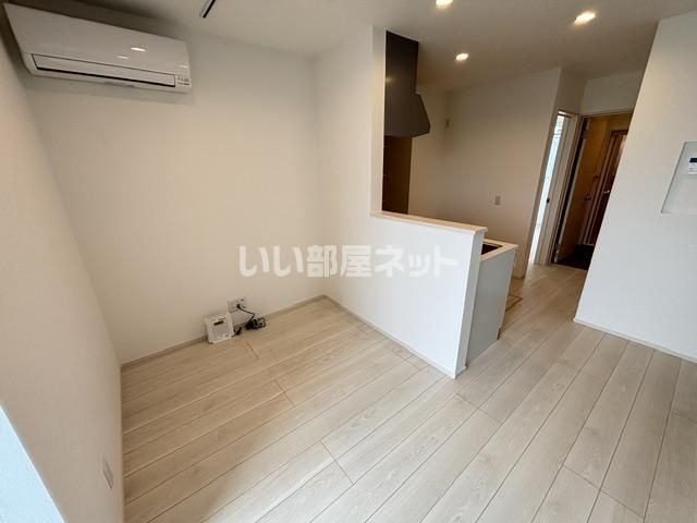 ベレッツァ鈴鹿B棟の居間写真