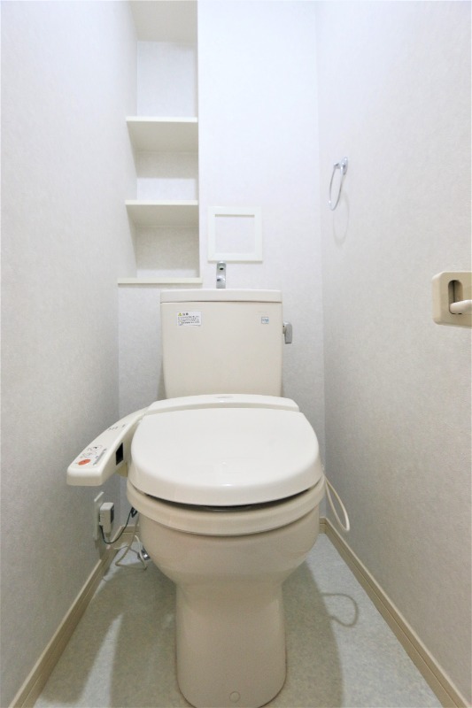 トイレ　清潔感のあるトイレですね