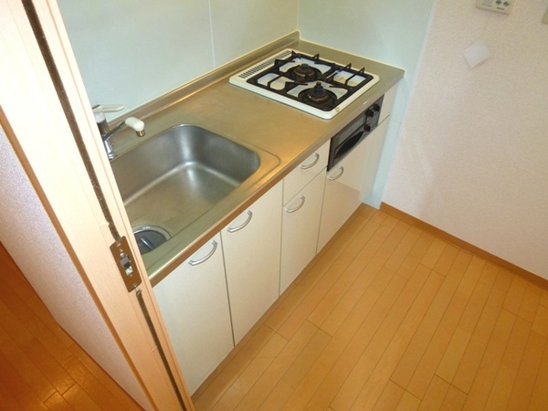キッチン　壁付けキッチンでスペースを有効活用できます！