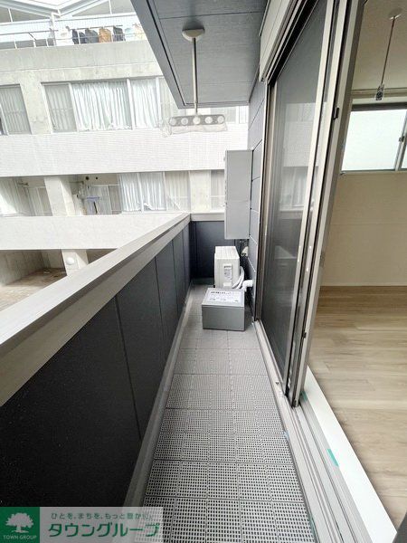 バルコニー　同物件別号室新築時別号室参考