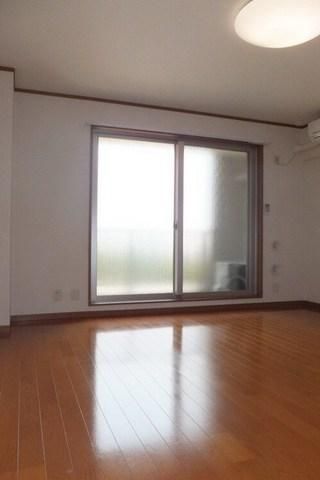 居室・リビング　広々使えますよね。