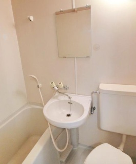 洗面設備　別部屋参考写真。