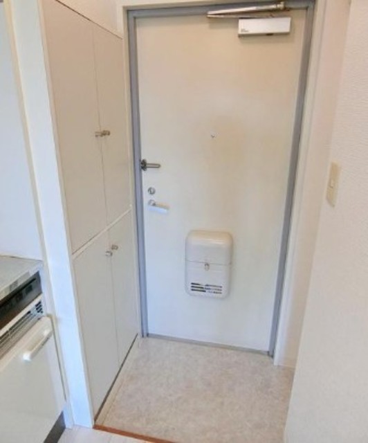 玄関　別部屋参考写真。