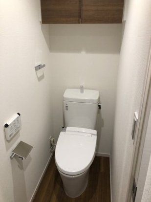 トイレ　※別部屋参考写真