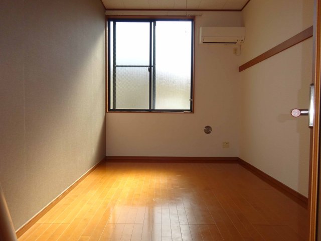 居室・リビング　別部屋、サンプルになります
