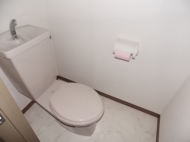 トイレ　写真は４Ａです