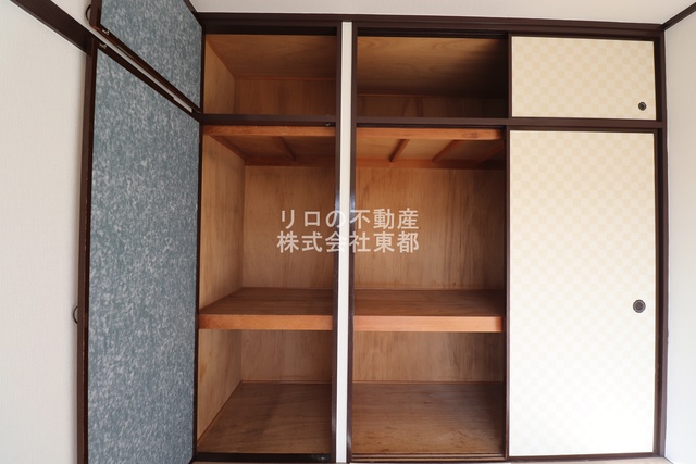 収納　押入れタイプはお荷物が多い方も安心の収納力です☆