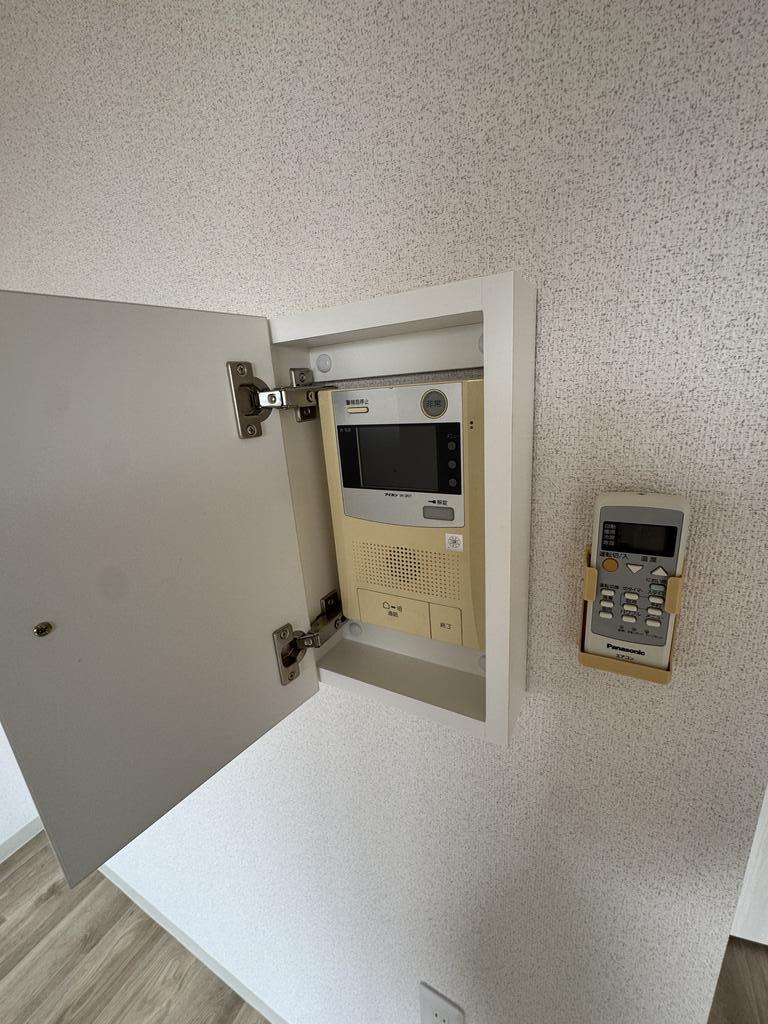 セキュリティ　モニター付インターホン