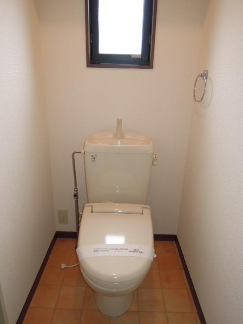 トイレ　イメージ写真（１階のお部屋の写真です）