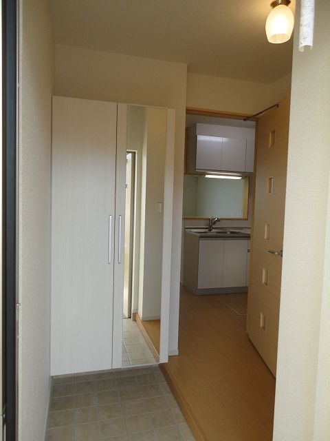 キャッスル ビューIの玄関写真