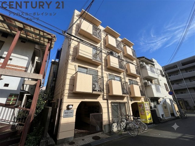 建物外観　防犯カメラ付きで安心です♪