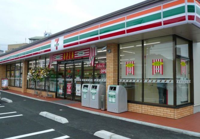 コンビニ　セブンイレブン墨田菊川1丁目店（コンビニ）まで198m