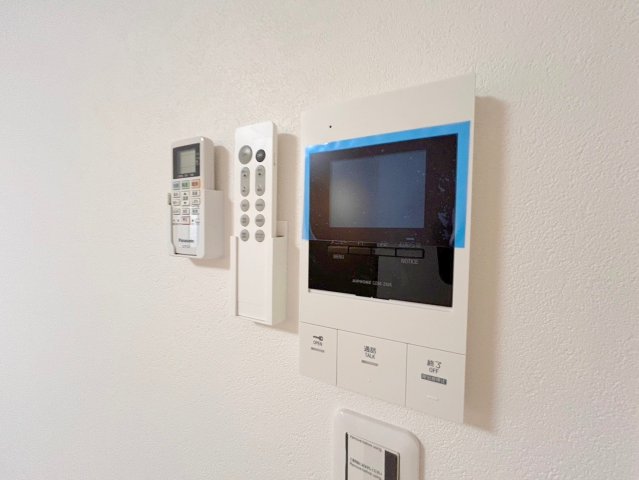 セキュリティ　TVモニターホンで来客が誰か確認してから開けて下さいね
