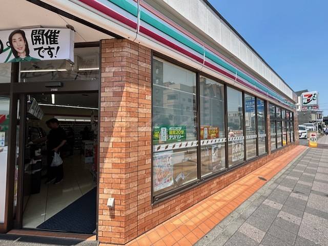 コンビニ　セブンイレブン 横浜大口通店（コンビニ）まで270m