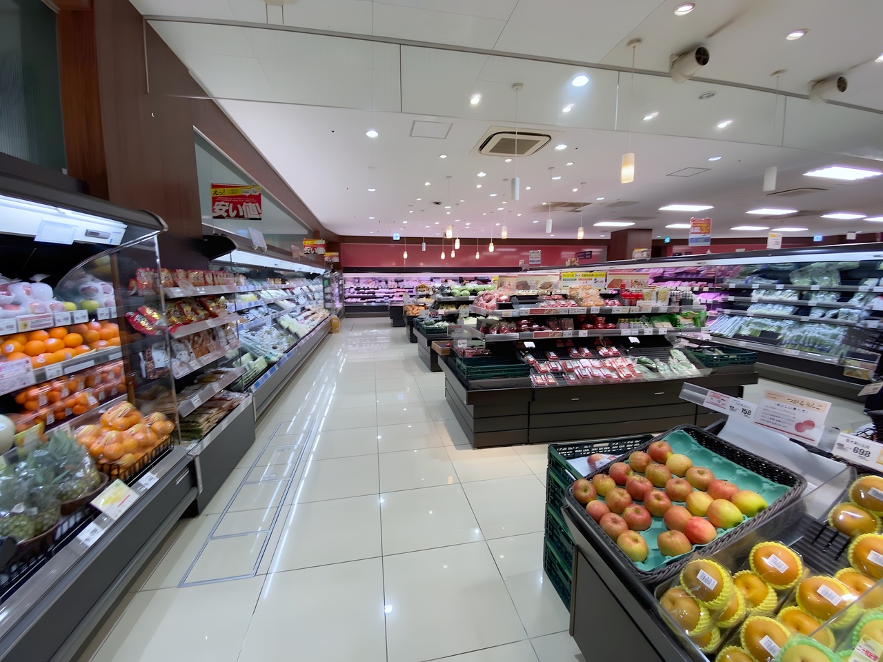 スーパー　ダイエー下北沢店（スーパー）まで100m