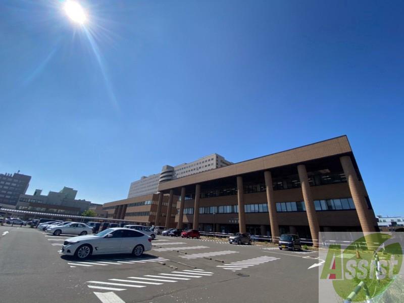 病院　国立大学法人北海道大学病院（病院）まで281m