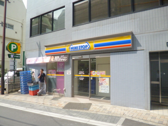 コンビニ　ミニストップ（コンビニ）まで65m