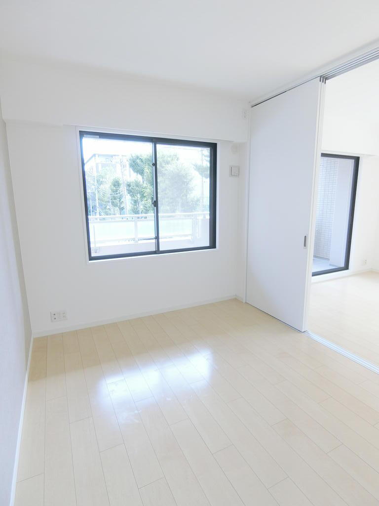 庭　居室6.1帖