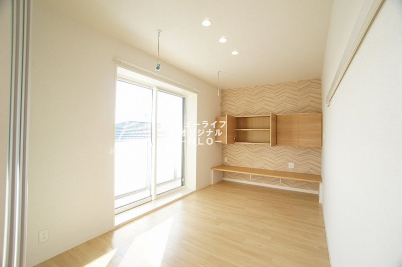その他部屋・スペース　落ち着いた雰囲気で寝室向きのお部屋です☆