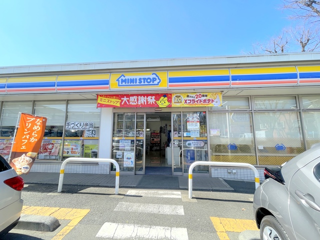 コンビニ　ミニストップ関町南2丁目店（コンビニ）まで383m