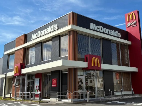 飲食店　マクドナルド 23号浜田町店（飲食店）まで521m