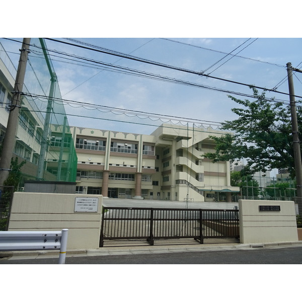 小学校　江東区立第一亀戸小学校（小学校）まで272m