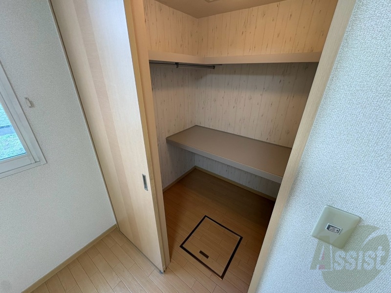 収納　こちらは収納です。物をしまう事ができますね！