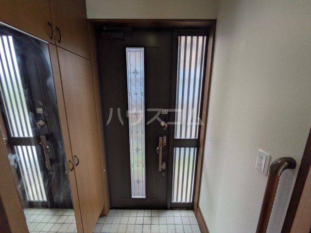 村岡東3丁目アパートの玄関写真