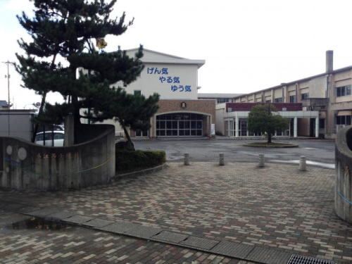 小学校　春江西小学校（小学校）まで1700m