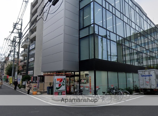 コンビニ　セブン－イレブン大宮駅桜木１丁目店（コンビニ）まで126m