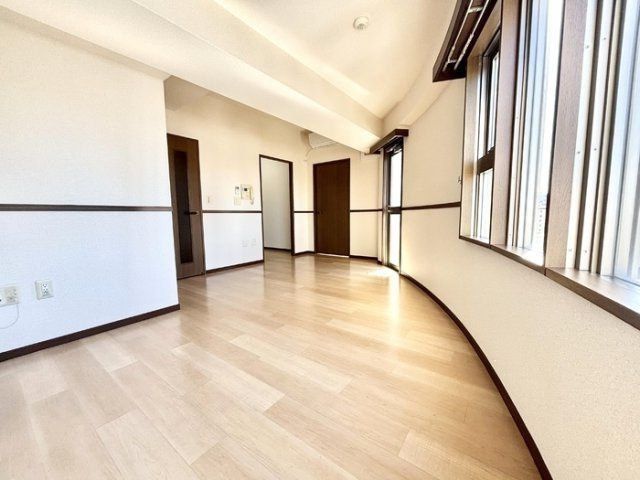 居室・リビング　ゆったり過ごせるダイニング♪